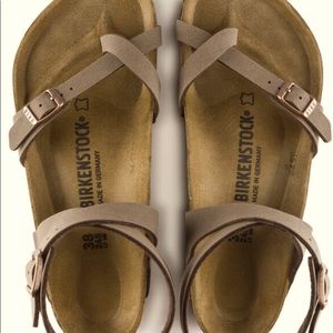 Birkenstock Sandals. Size 39. Never worn. Brand new.